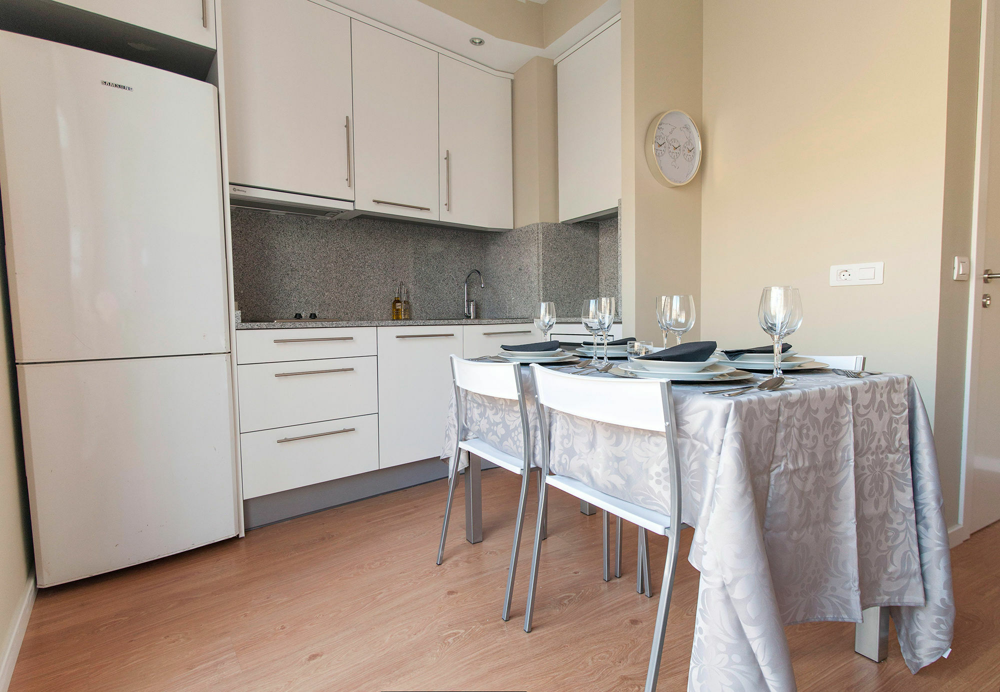 Premium Apartments Валенсия Экстерьер фото